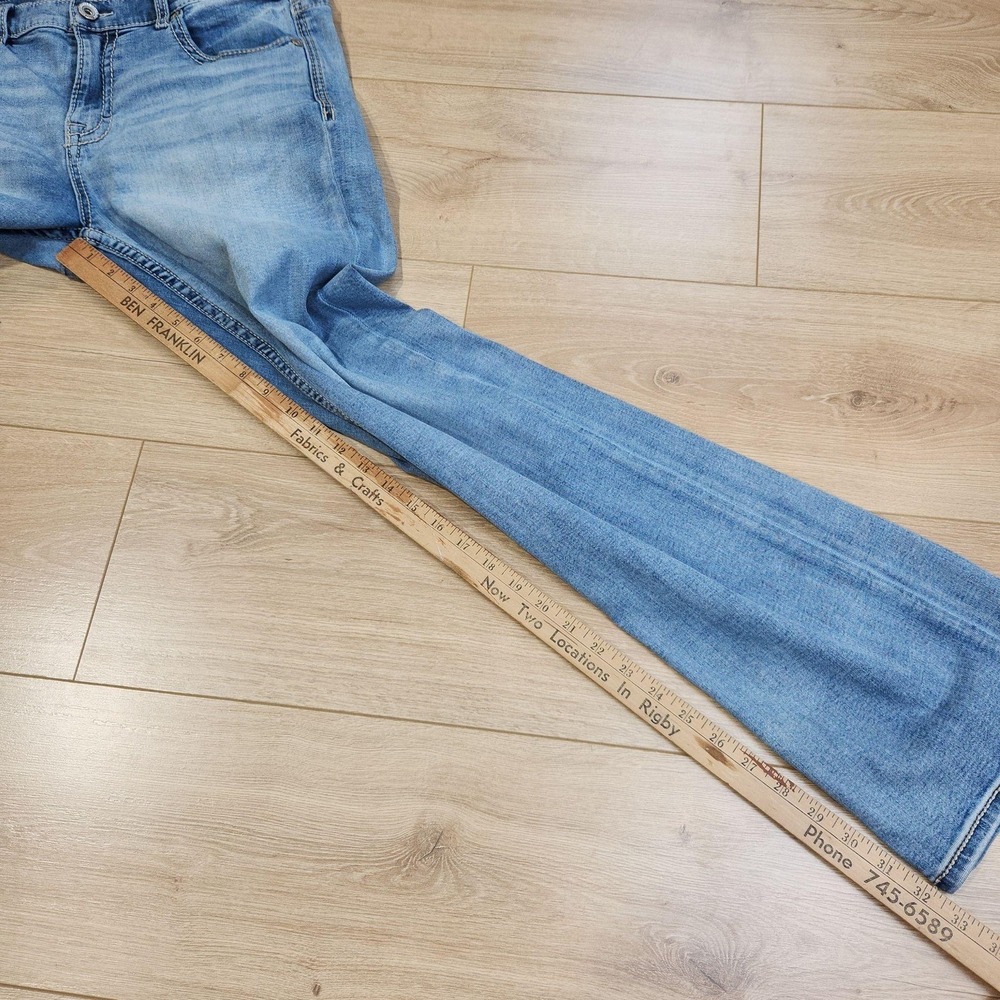 BKE Tyler Jeans Mens 34x34 Blue Light Wash Relaxed Straight Stretch Denim - Picture 8 of 10